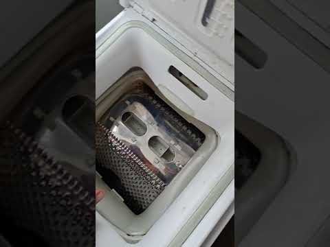 ¿Tu lavadora de carga superior ha sufrido una rotura en la puerta? Descubre cómo solucionarlo
